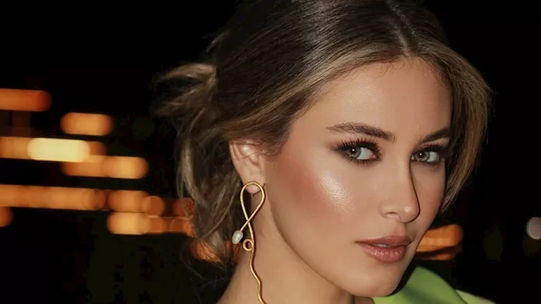 ندى كوسا تتألق بإطلالة جريئة في أحدث ظهور لها