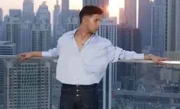 هشام جمال يظهر لأول مرة بعد الهجوم عليه بسبب حلقة أنس بوخش بدون ليلى زاهر