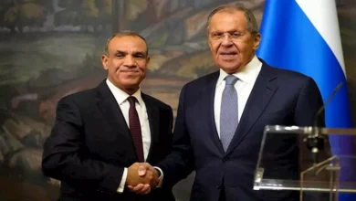 وزير الخارجية يبحث مع نظيره الروسي سبل تهدئة التوترات في الشرق الأوسط