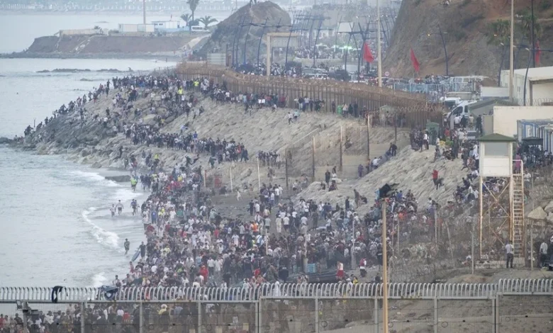 وفاة لاعبة كرة قدم مغربية غرقًا خلال محاولتها السباحة إلى سبتة