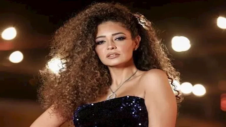 وفاة والد مصممة الأزياء ندى أكرم ومنة القيعي تنعيه بعبارات مؤثرة