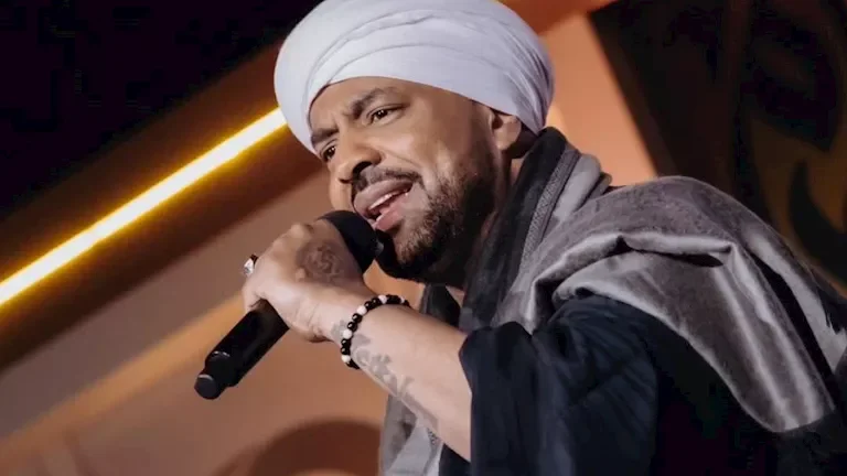 وفاة والدة المطرب حجازي متقال.. تفاصيل موعد ومكان الجنازة والعزاء