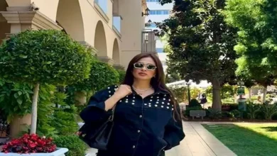 ياسمين عبدالعزيز تتألق بإطلالات مبهرة من الأهرامات والجيم والجمهور يصفها بـ"ملكة"