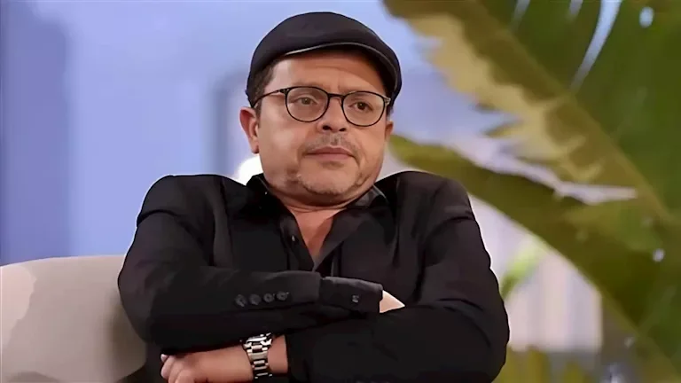 يسرا وتامر حسني وإلهام شاهين ينعون شقيق محمد هنيدي في حزن كبير