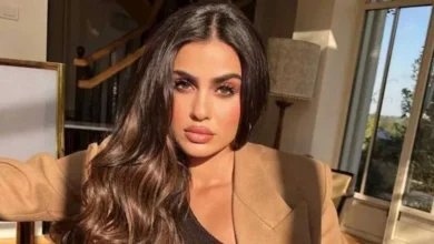 "يمنى خوري تتألق بإطلالة أنيقة باللون الأسود"