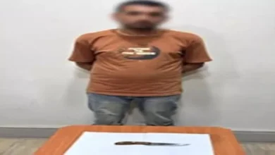 أب يقتل ابنته بسكين في منزل طليقته بدمياط ويسلم نفسه للشرطة