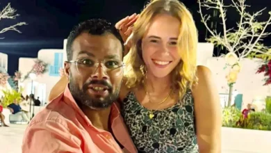 أحمد عبدالله محمود: "ربنا يعوضنا" بعد فقدان طفلهما الأول 2 أحمد عبدالله محمود: "ربنا يعوضنا" بعد فقدان طفلهما الأول