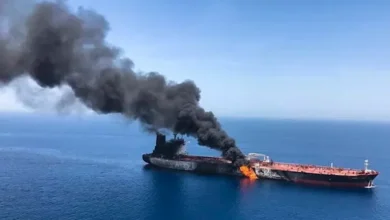 إصابة ناقلة غاز مسال بحطام مقذوف مجهول في مضيق هرمز