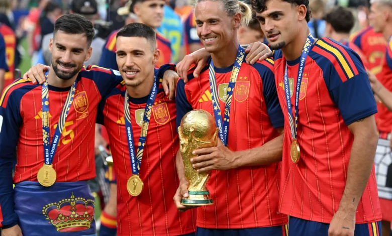 إعلان اعتزال دولي مفاجئ لنجم إسبانيا