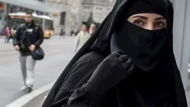 إيطاليا تعتزم حظر البرقع والنقاب والكمامات بالمدارس وتقييد الطلاب الأجانب