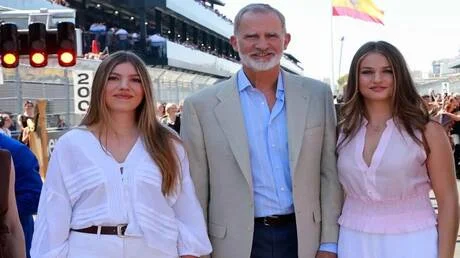 الأميرة ليونور تتألق في سباق فورمولا 1 (فيديو)