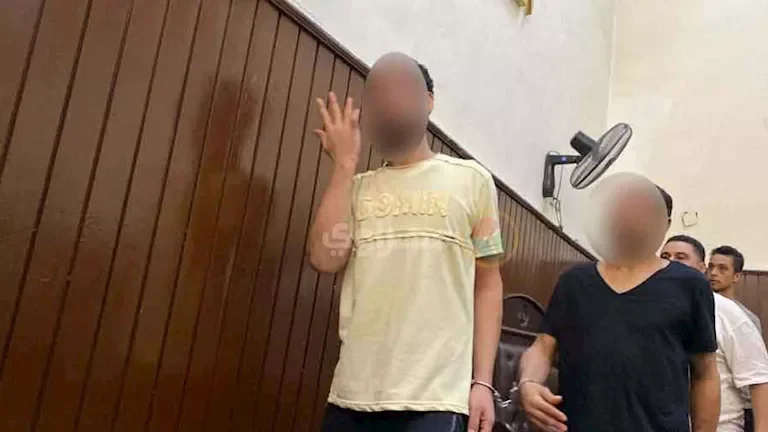 الجنايات المصرية تواجه المتهمين بسرقة فيلا السفير البلجيكي في الجيزة: "لم نسرق شيئاً" 1 الجنايات المصرية تواجه المتهمين بسرقة فيلا السفير البلجيكي في الجيزة: "لم نسرق شيئاً"