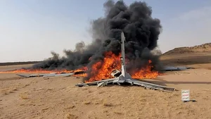 الحوثيون يستهدفون منشآت أرامكو وقاعدة خميس مشيط في السعودية