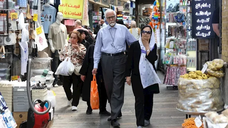 الداخلية الإيرانية تؤكد: وفرة السلع تضمن راحة المواطنين