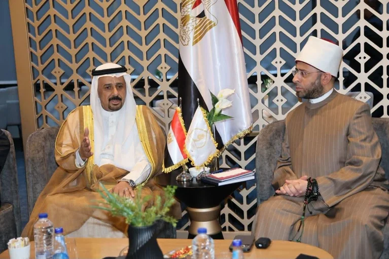 الدكتور عامر الجنابي يبحث مع وزير الأوقاف المصري تعزيز التعاون الديني وحماية الأسرة