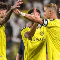الدوري السعودي يُلزم النصر بالتخلي عن لاعبين لصالح الأهلي