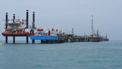 العراق يواصل تصدير أكثر من 2.6 مليون برميل يومياً رغم تحديات هرمز