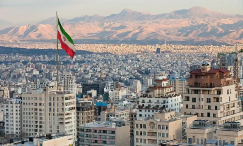 العقوبات الأميركية تفرض واقعاً اقتصادياً تعترف به إيران
