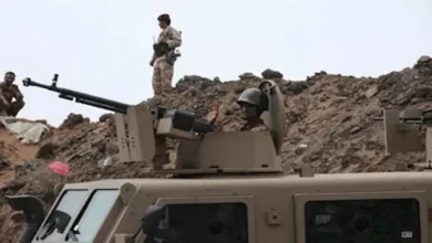 القوات المسلحة اليمنية تستهدف مركز قيادة و تجمعات ميليشيا الحوثي