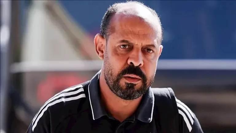 الوحدات الأردني يعلن اتفاقه مع عماد النحاس لتدريب الفريق