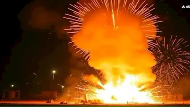 انفجار ألعاب نارية في قاعدة عسكرية بوليفية يوقع عشرات الضحايا