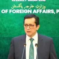 باكستان تُدين استهداف مكة المكرمة وتؤكد ضرورة حماية المقدسات