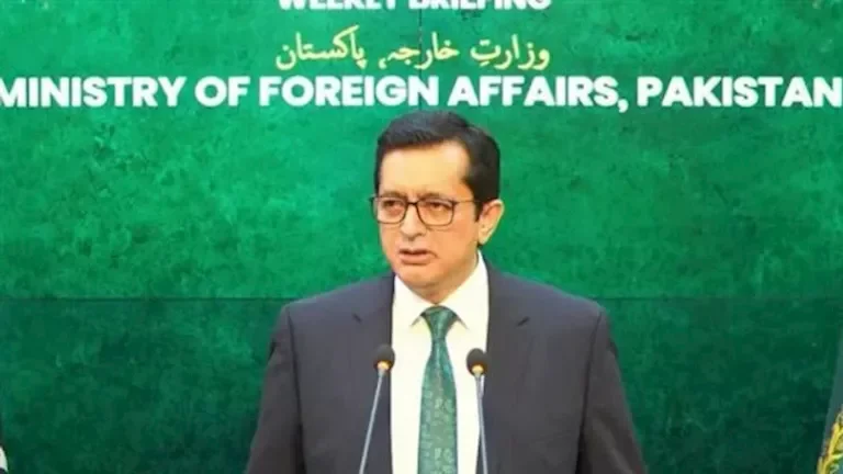 باكستان تُدين استهداف مكة المكرمة وتؤكد ضرورة حماية المقدسات