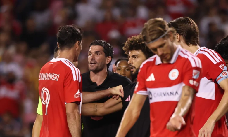 "بالفيديو.. لاعب الأرجنتين يتحدى ليفاندوفسكي على طريقة ميسي: أنا بطل العالم.. من أنت يا بوبو؟"