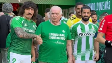 بيتيس يكرم مشجعيه القدامى بأسلوب مميز بدلاً من الأطفال