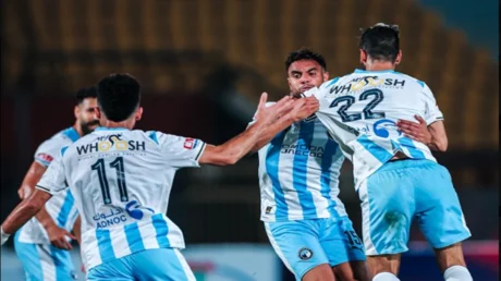 بيراميدز يتغلب على الشرقية إنبي ويستعيد صدارة الدوري المصري