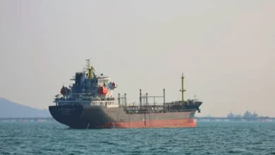 تراجع حركة الملاحة في مضيق هرمز إلى أقل من 10 سفن يومياً