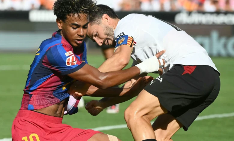 تقييم سلبي لحكم مباراة برشلونة وفالنسيا بعد ظلم رافينيا 1 تقييم سلبي لحكم مباراة برشلونة وفالنسيا بعد ظلم رافينيا