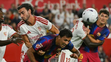 تقييم مفاجئ لأداء حكم مباراة برشلونة وإشبيلية بعد الهفوة