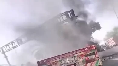 حريق مفاجئ يلتهم تريلا على طريق مصر أسيوط الزراعي