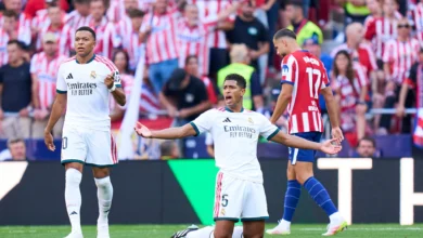 حكم الديربي يثير استياء بيلنجهام بتجاهله إنذار لاعب الأنلتيكو
