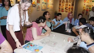 "خيال الظل والكولاج: إبداع الأطفال يتألق في ملتقى أولادنا"