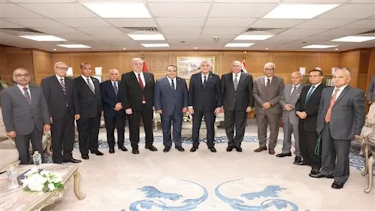 رئيس قضايا الدولة يلتقي رئيس الوطنية للانتخابات في بغداد