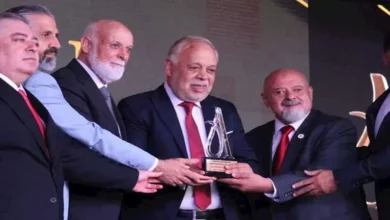 روجينا تهنئ أشرف زكي بعد منحه لقب عميد الفنانين.. ماذا قالت؟