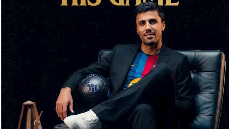 رودري يحقق رقماً تاريخياً في الدوري الإسباني مع برشلونة في مباراته الثالثة