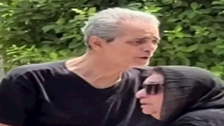 سيف أبو النجا: كيف تغيرت ملامحه في جنازة ابنته ياسمين؟