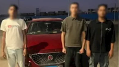 ضبط طالب ومرافقين له في القاهرة بعد ظهورهم في فيديو لأداء حركات استعراضية بالسيارات