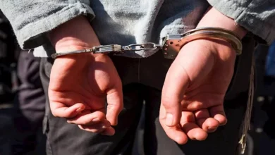 ضبط قائد دراجة نارية بلا لوحات في الشرقية يعرض حياته والمواطنين للخطر