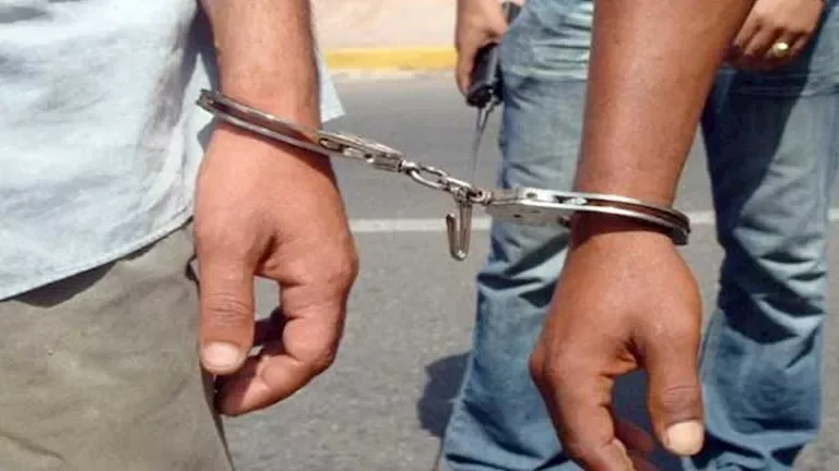 قرار قضائي جديد في مذبحة الشوش بسوهاج: المتهم بقتل زوجته وشابين 1 قرار قضائي جديد في مذبحة الشوش بسوهاج: المتهم بقتل زوجته وشابين