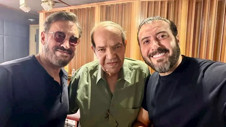 كاظم الساهر يكمل تسجيل أغنية جديدة من كلمات مرسي جميل عزيز