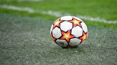 "كما لو كانوا عمال تنظيف المداخن.. قصة أول مباراة لكرة القدم في روسيا"