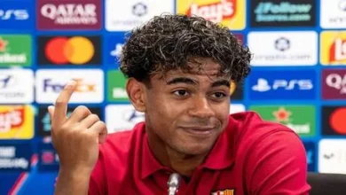 لامين جمال يفضل التتويج بدوري أوروبا على الفوز بالكرة الذهبية ويهاجم مبابي و"صديقه" ديمبلي 3 لامين جمال يفضل التتويج بدوري أوروبا على الفوز بالكرة الذهبية ويهاجم مبابي و"صديقه" ديمبلي