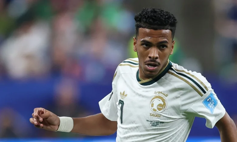 مدير المنتخب السعودي يكشف سبب طرد الجوير قبل خليجي 27