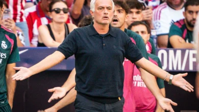 مورينيو يتلقى البطاقة الحمراء.. رقم تاريخي يضع ريال مدريد أمام المجهول 3 مورينيو يتلقى البطاقة الحمراء.. رقم تاريخي يضع ريال مدريد أمام المجهول