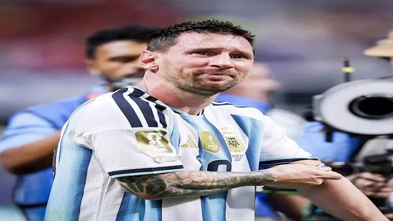 "ميسي يكشف كواليس اعتزاله اللعب الدولي: لا أملك شيئاً آخر لأقدمه"