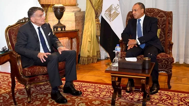 وزير الخارجية المصري يؤكد دعم الأونروا ويدعو لإدخال المساعدات إلى غزة